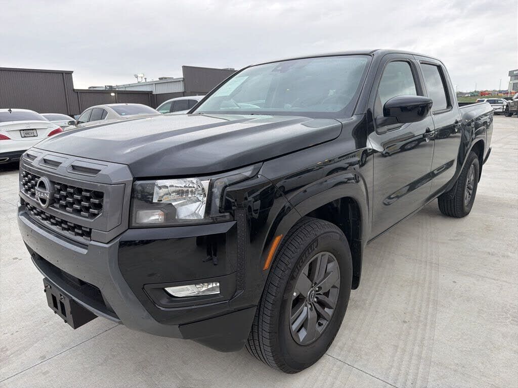2025 NISSAN Frontier