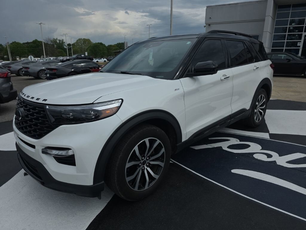 2022 FORD Explorer