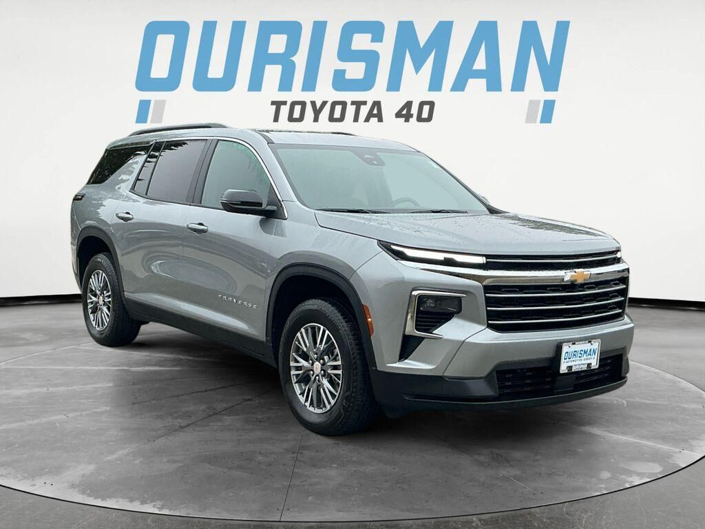 2026 CHEVROLET Traverse
