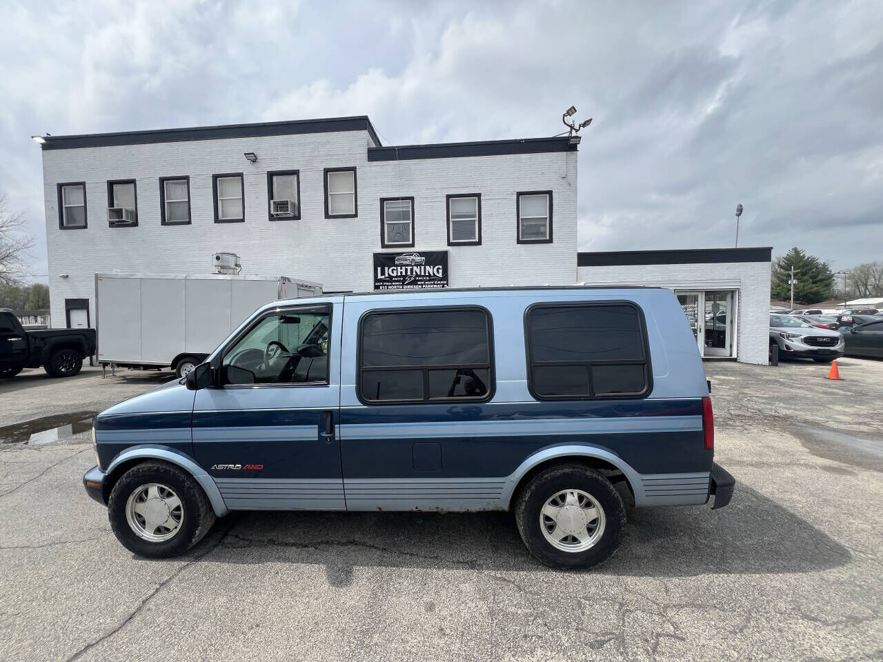 2000 Chevrolet Astro Van