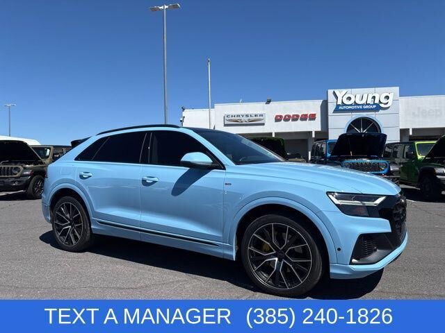 2020 AUDI Q8