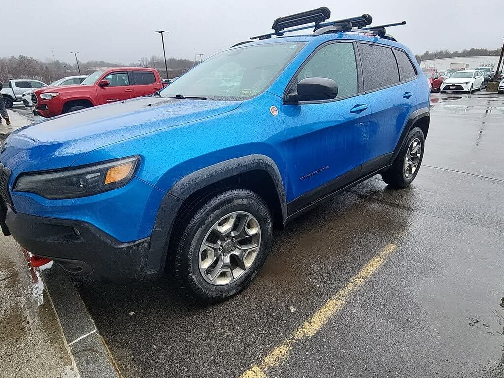 2019 JEEP Cherokee