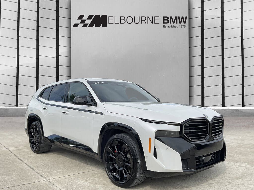 2025 BMW XM