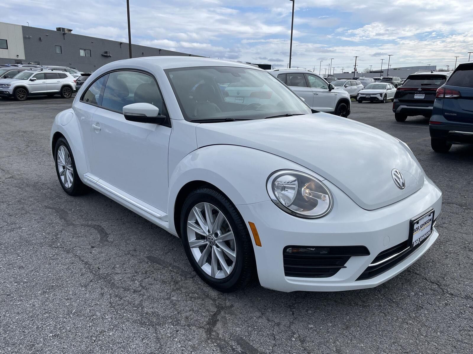 2018 VOLKSWAGEN Beetle