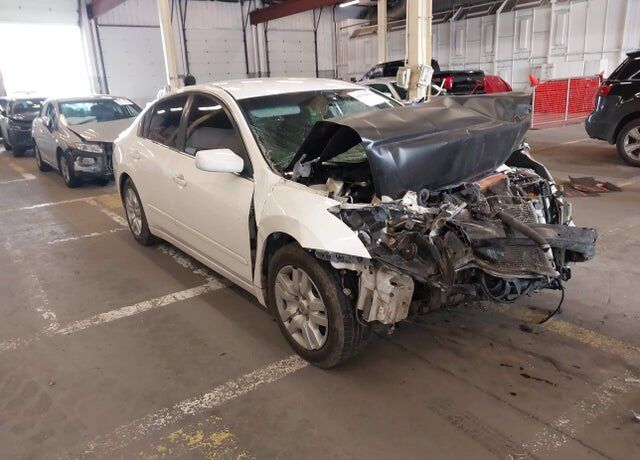 2012 NISSAN Altima