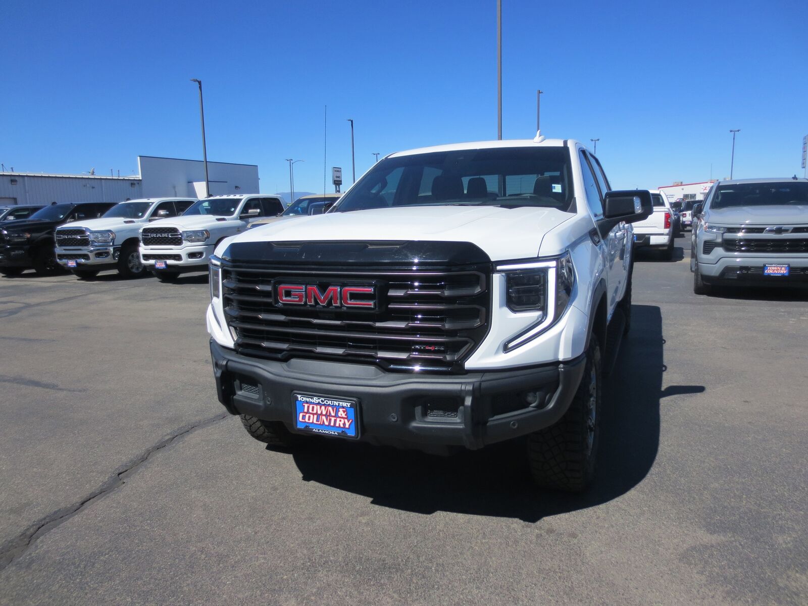 2025 GMC Sierra