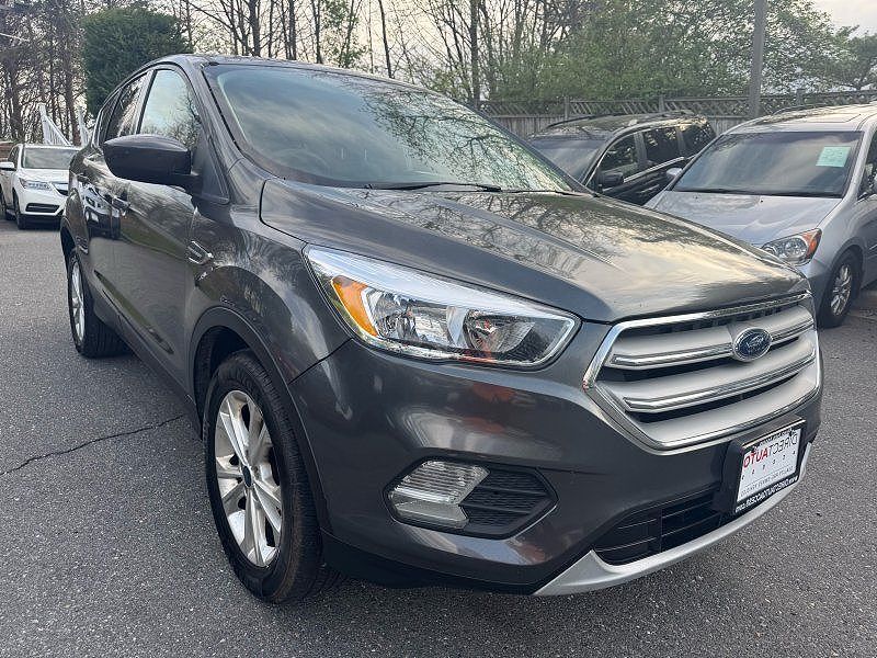 2017 FORD Escape