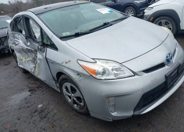 2015 TOYOTA PRIUS