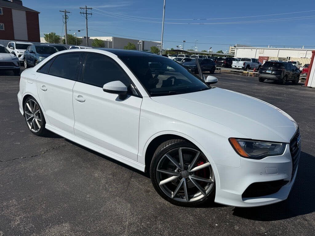 2016 AUDI S3