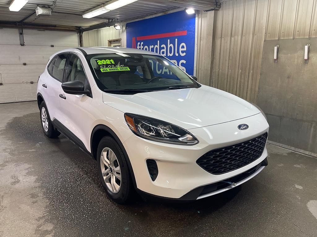 2021 FORD Escape