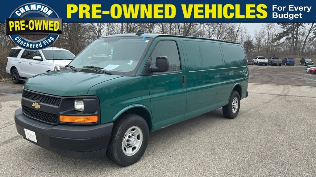 2017 CHEVROLET Express