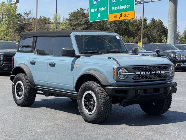2022 FORD Bronco