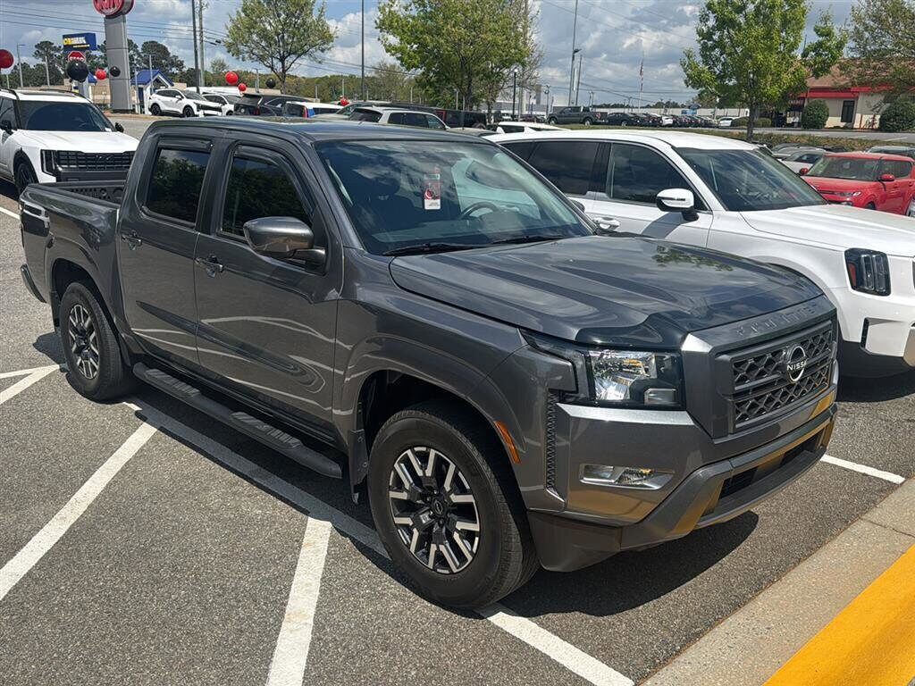 2022 NISSAN Frontier