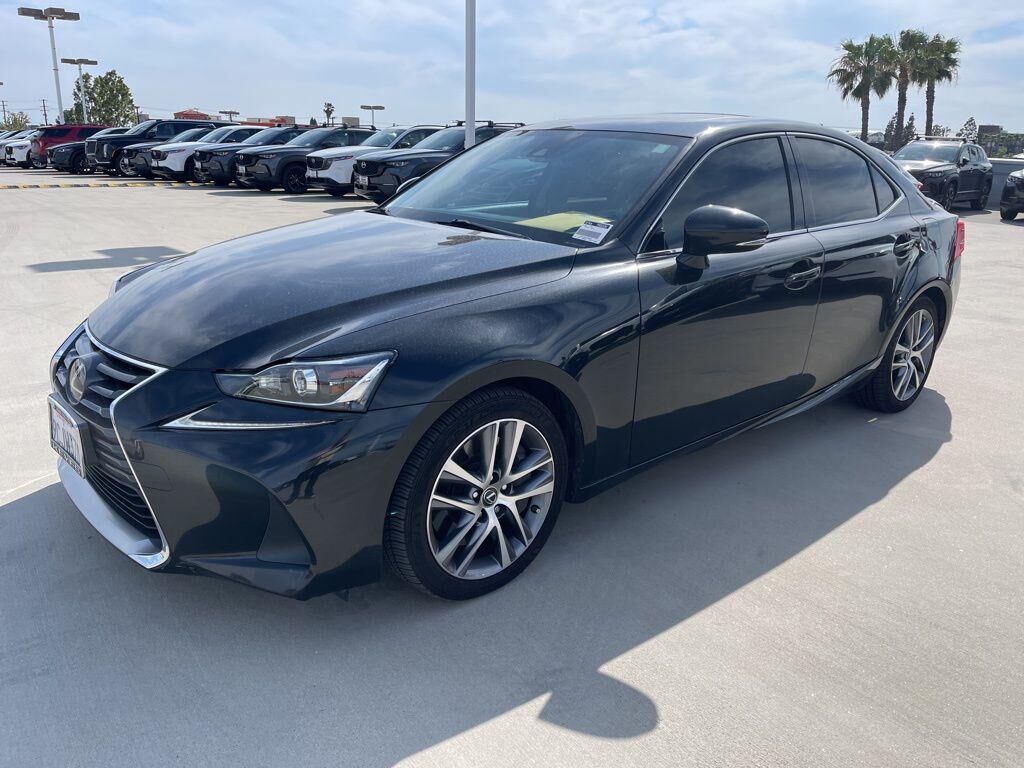 2020 LEXUS IS