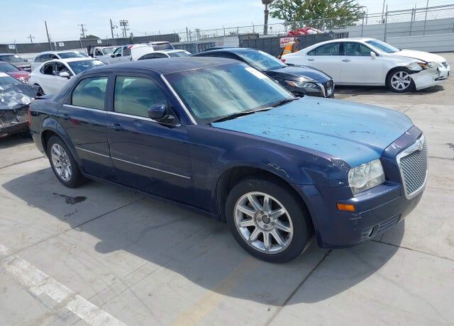2005 CHRYSLER 300