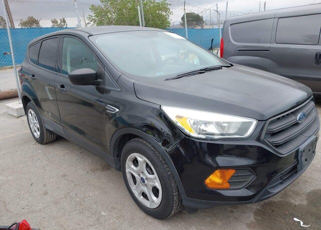 2017 FORD Escape
