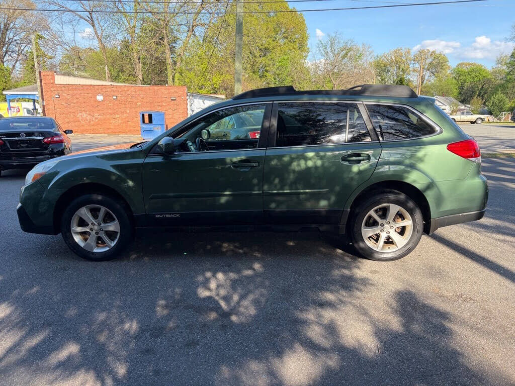 2013 SUBARU Outback