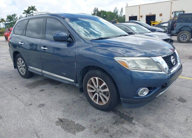 2014 NISSAN Pathfinder