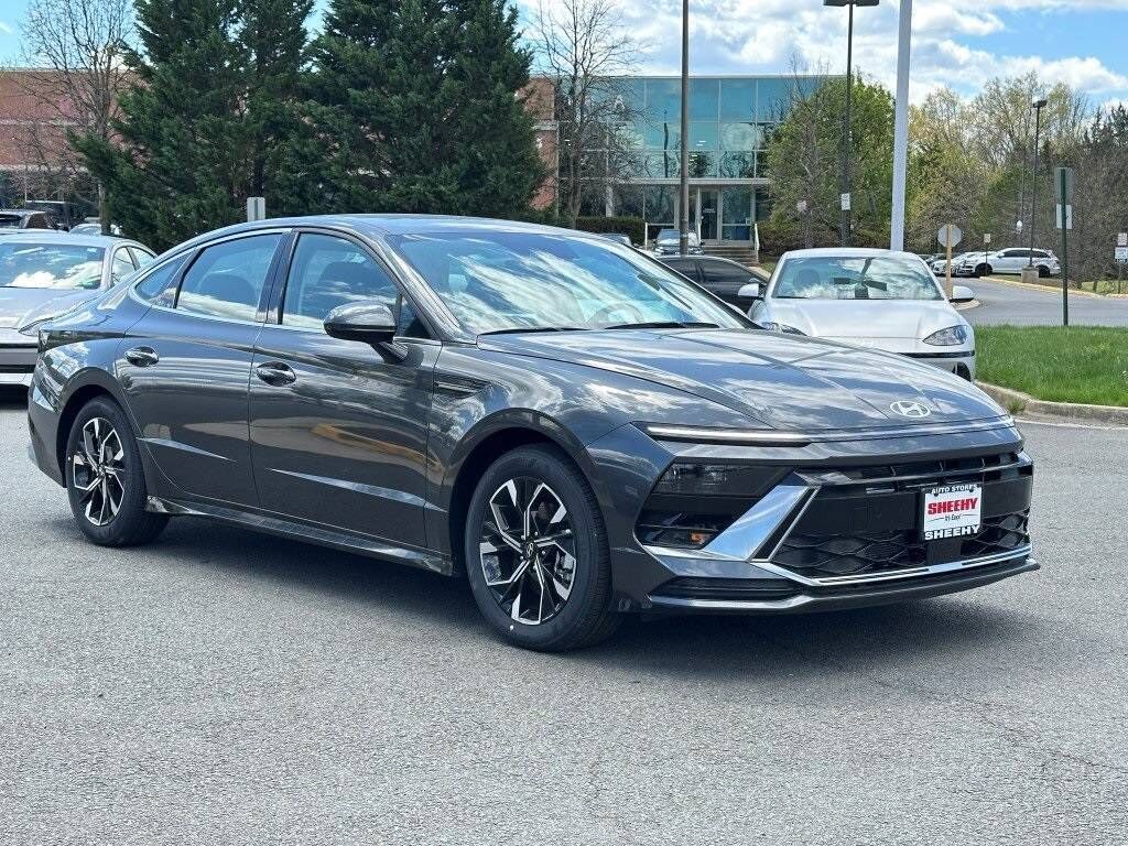 2025 HYUNDAI Sonata
