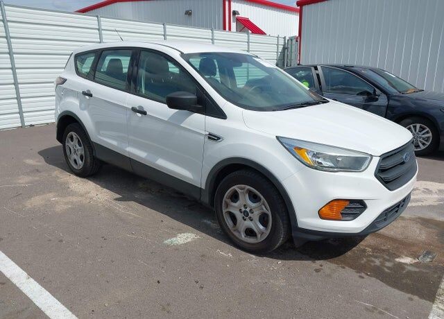 2017 FORD Escape