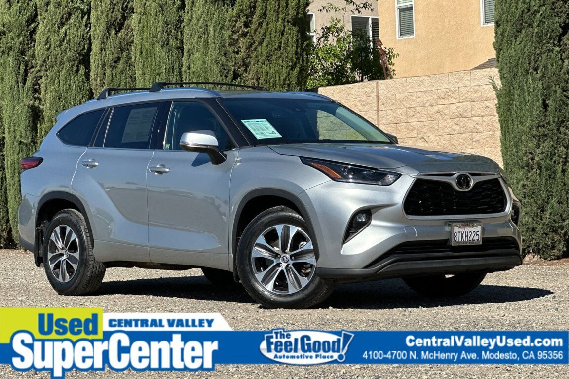 2021 TOYOTA Highlander
