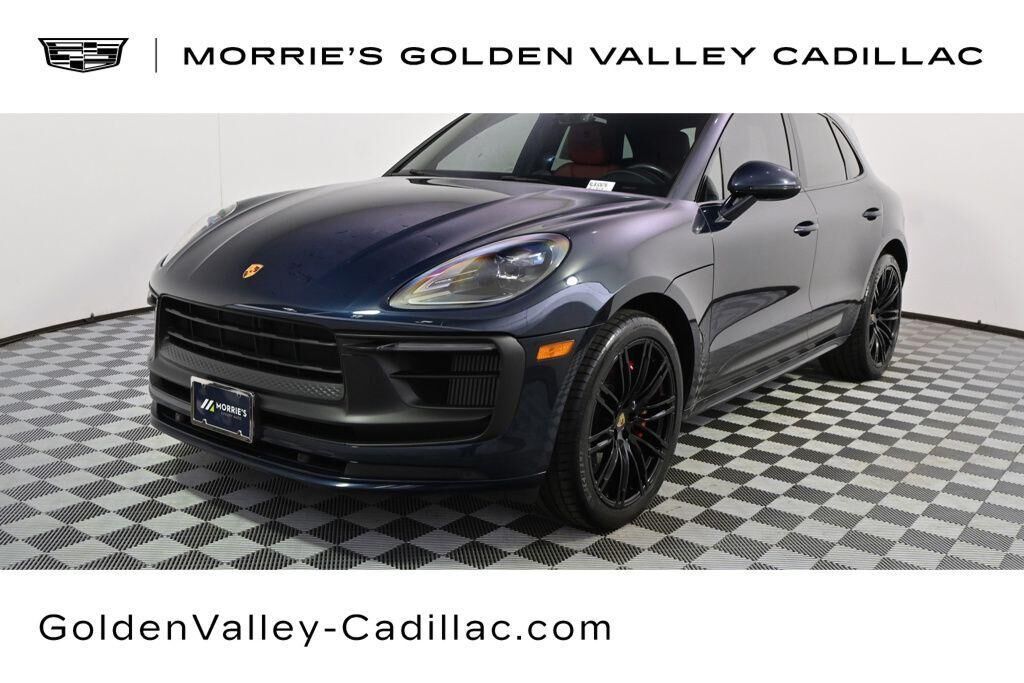 2022 PORSCHE Macan