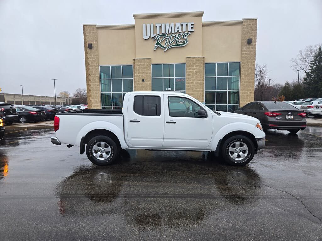 2011 NISSAN Frontier