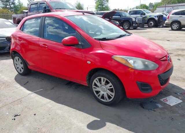 2012 MAZDA Mazda2