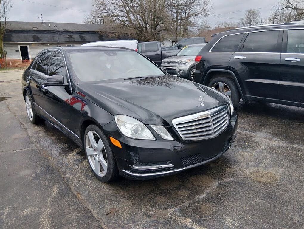 2013 MERCEDES-BENZ E-Class