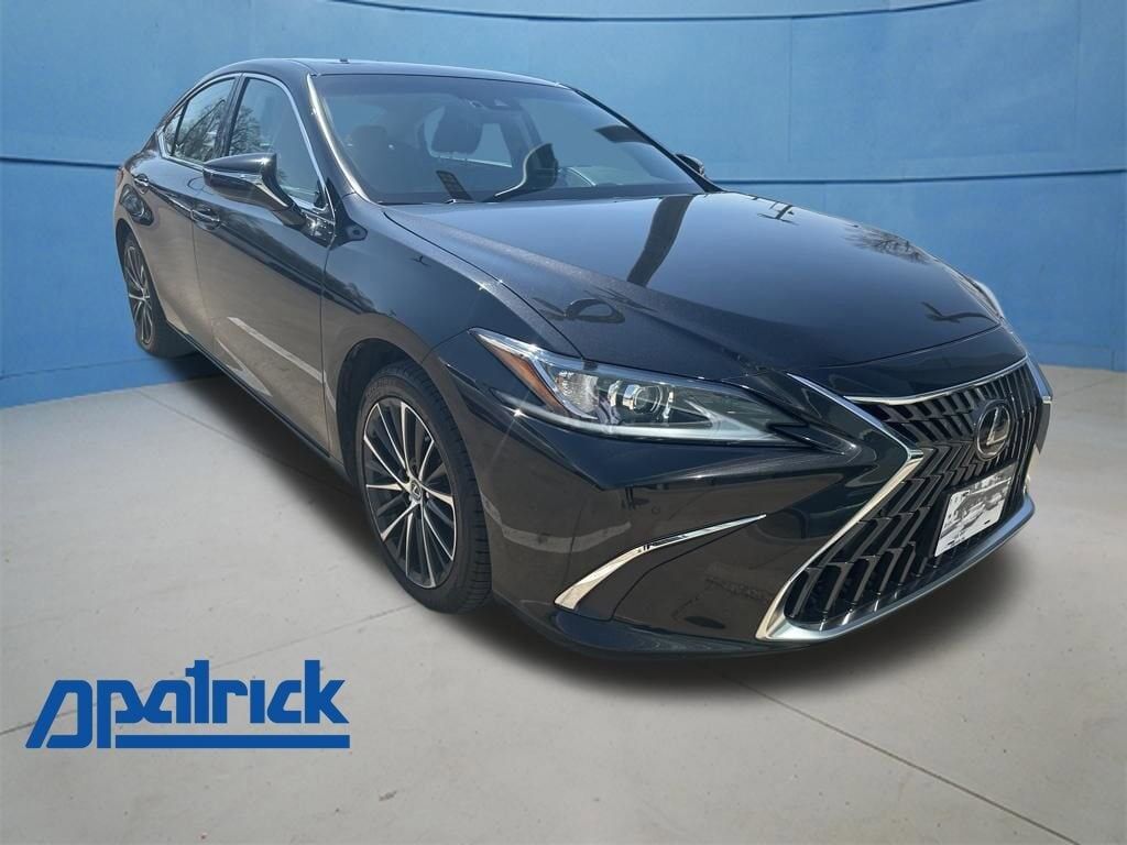 2022 LEXUS ES