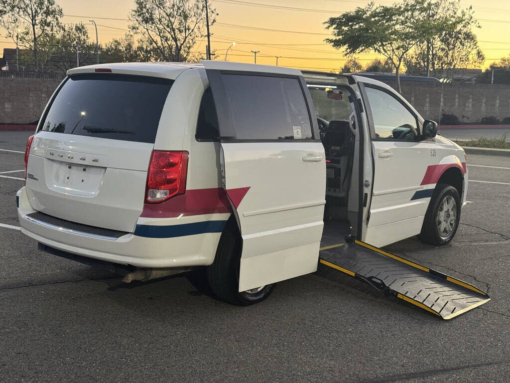 2012 DODGE Grand Caravan