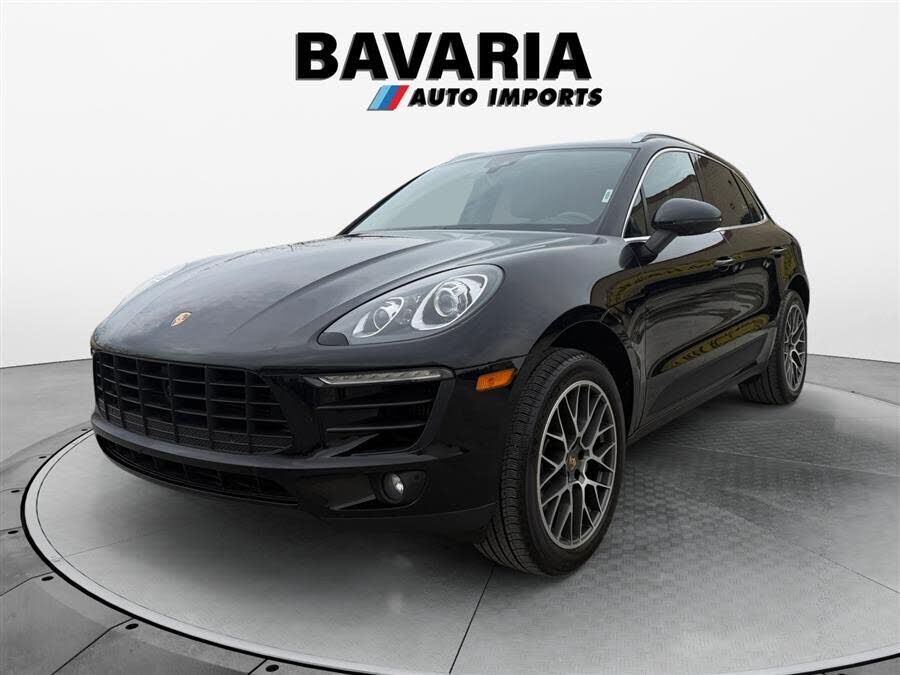 2018 PORSCHE Macan