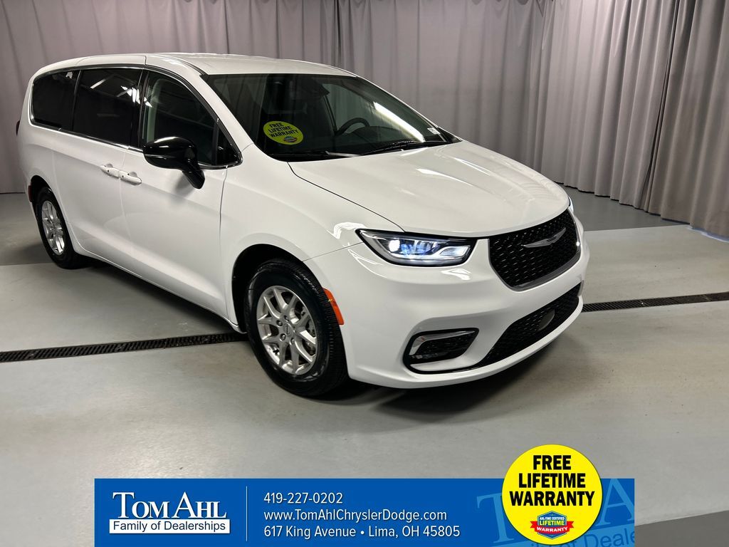 2024 CHRYSLER Pacifica