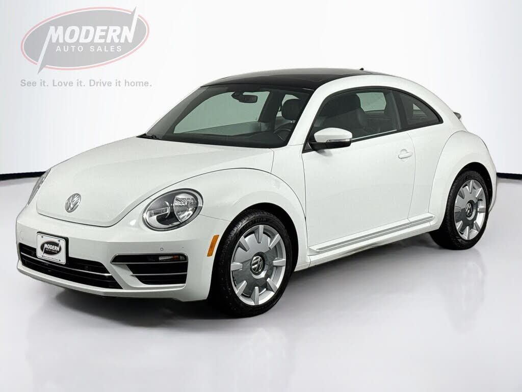 2017 VOLKSWAGEN Beetle