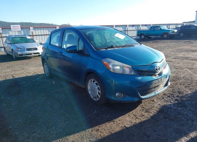 2013 TOYOTA Yaris