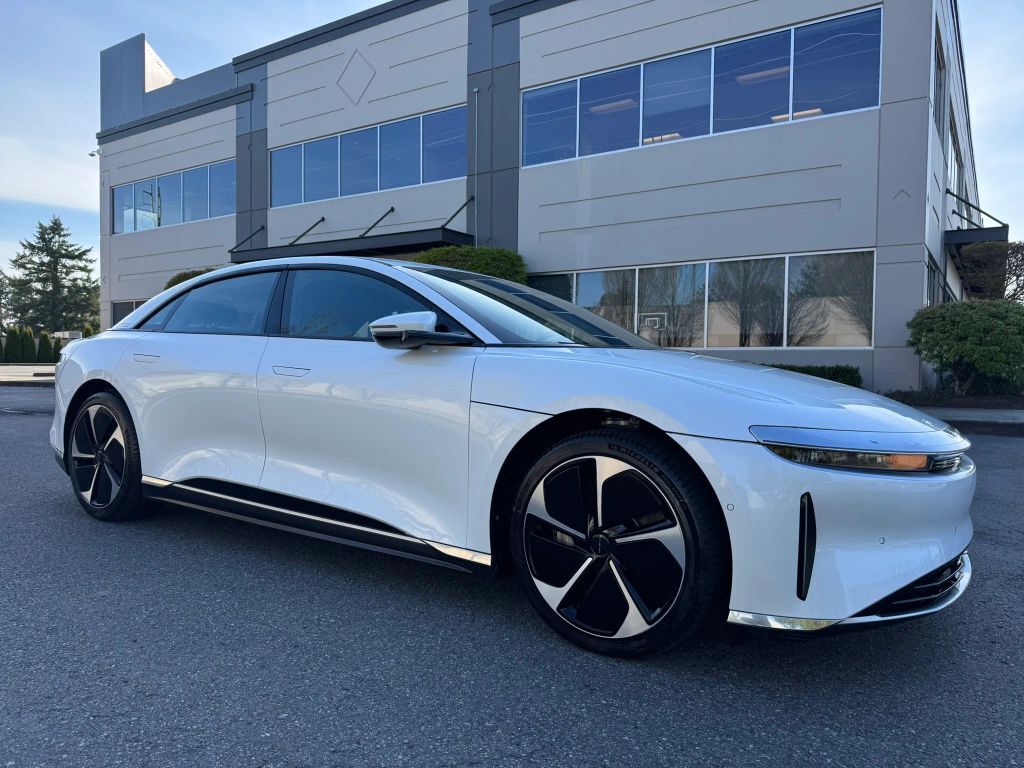 2023 LUCID MOTORS Air