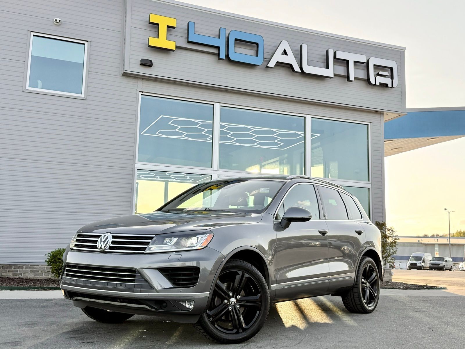 2017 VOLKSWAGEN Touareg