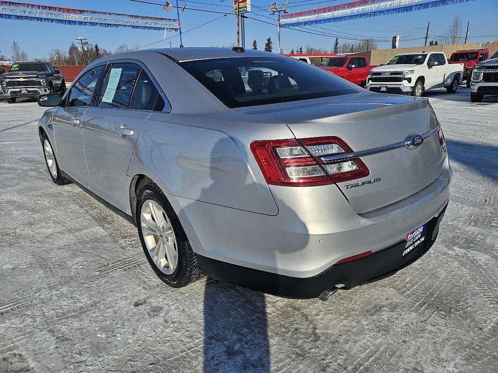 2015 FORD Taurus
