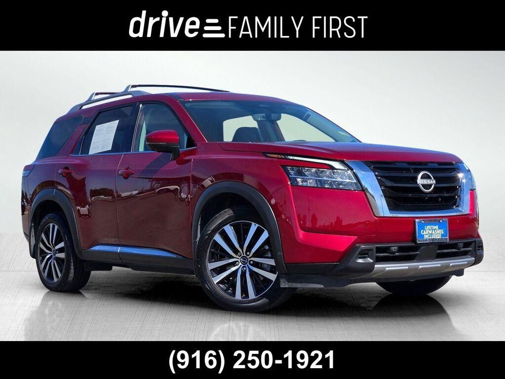 2023 NISSAN Pathfinder