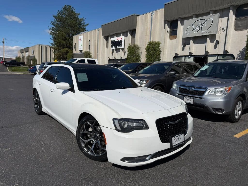 2015 CHRYSLER 300