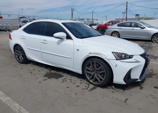 2018 LEXUS IS