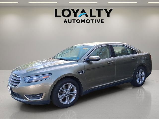 2013 FORD Taurus