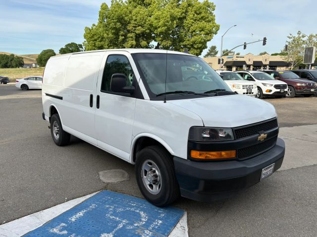 2020 CHEVROLET Express