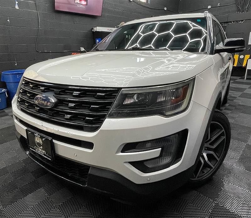 2017 FORD Explorer