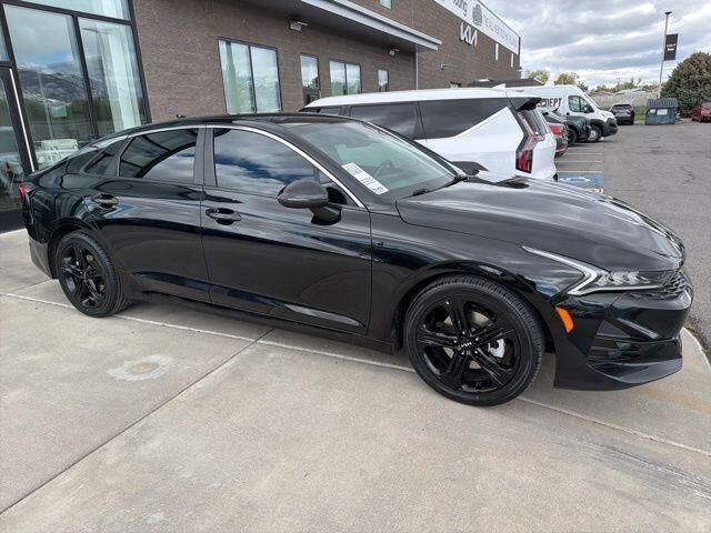 2022 KIA K5