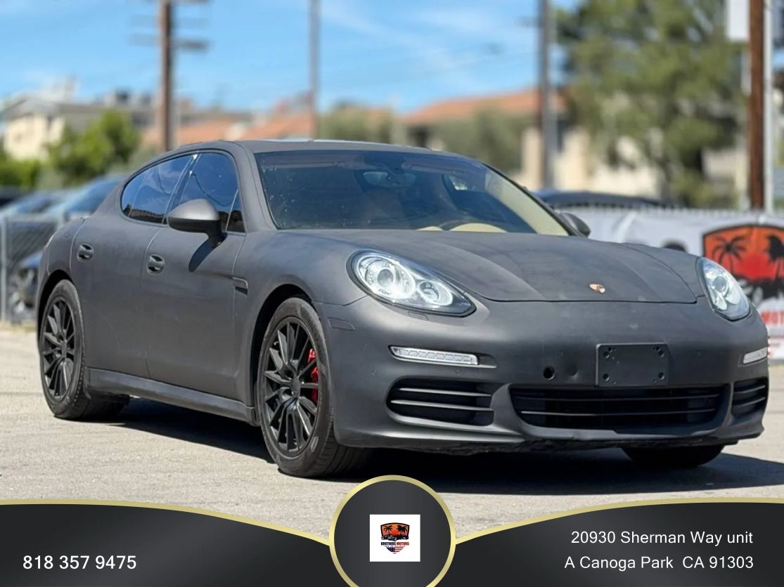 2014 PORSCHE Panamera