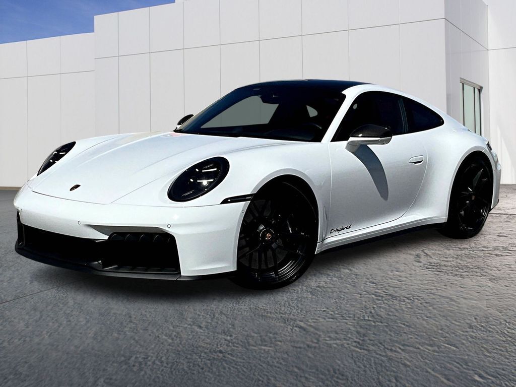 2025 PORSCHE 911