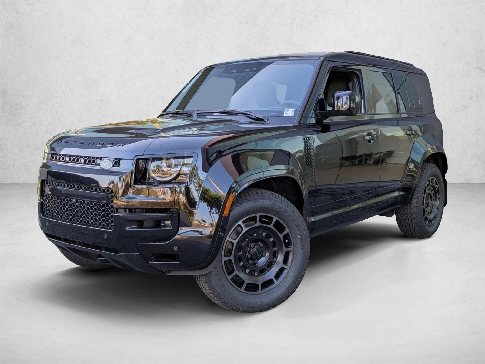 2026 LAND ROVER Defender