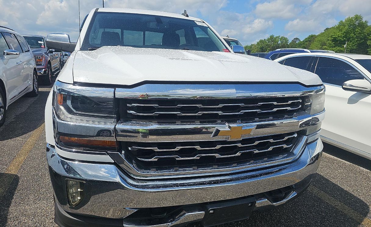 2018 CHEVROLET Silverado