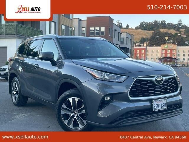 2020 TOYOTA Highlander